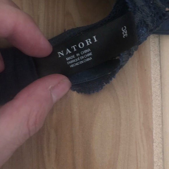 Natori feathers bra in navy sz C32 - Picture 2 of 2